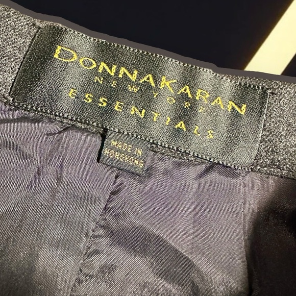 Donna Karan NY Essentials Charcoal Gray Wool Mini-Length Pencil Skirt Size 10 - Picture 2 of 12